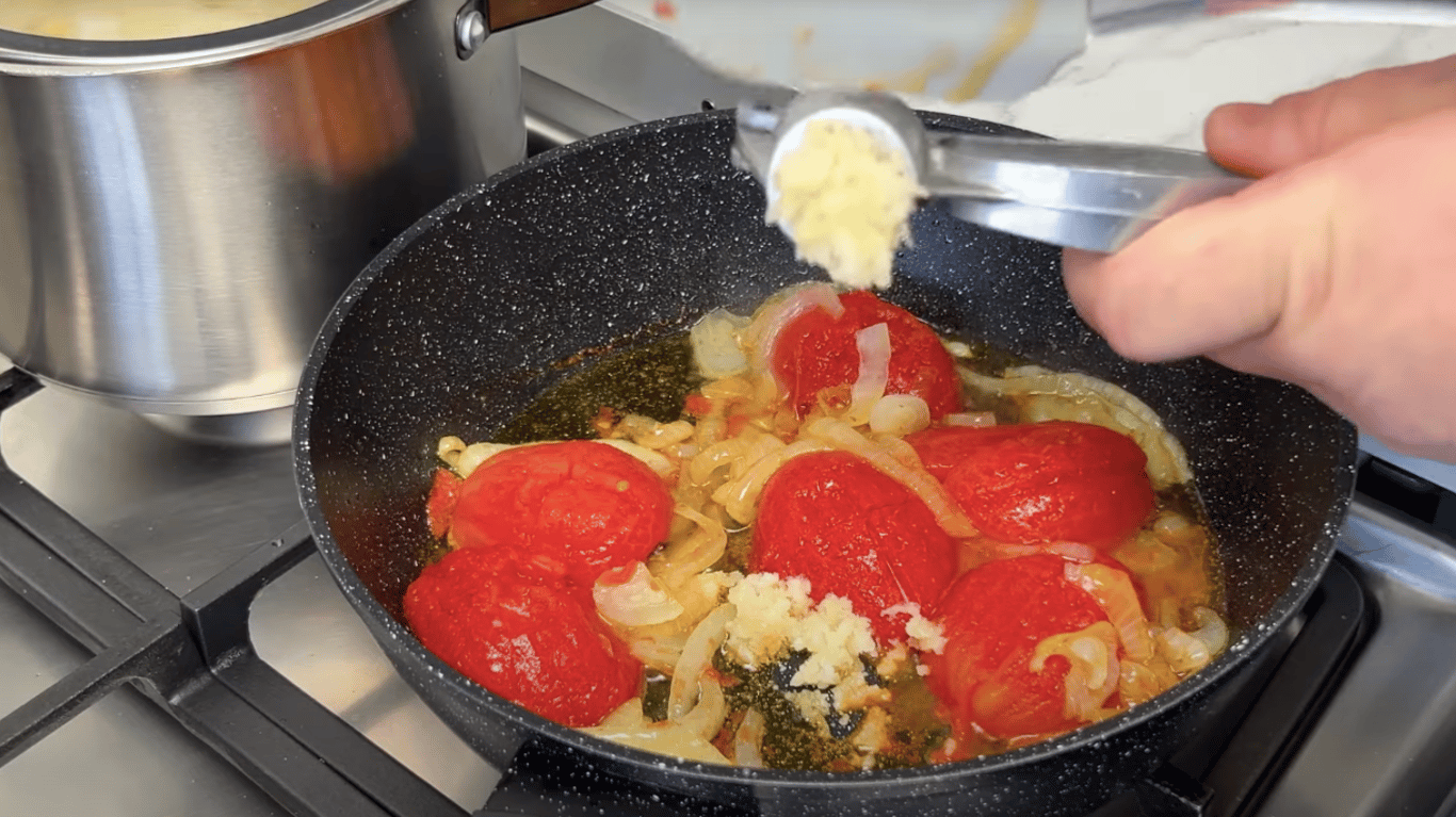 рецепт макарон в соусі