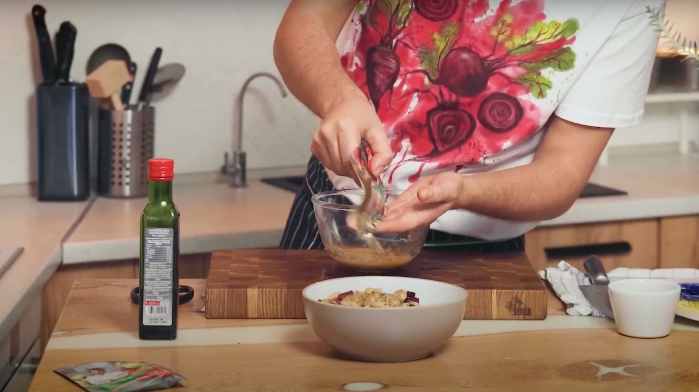 винегрет с фасолью со вкусным соусом