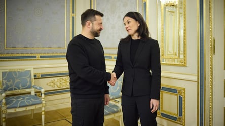 Zelenskyy discussed military support and investing with Baerbock - 290x166