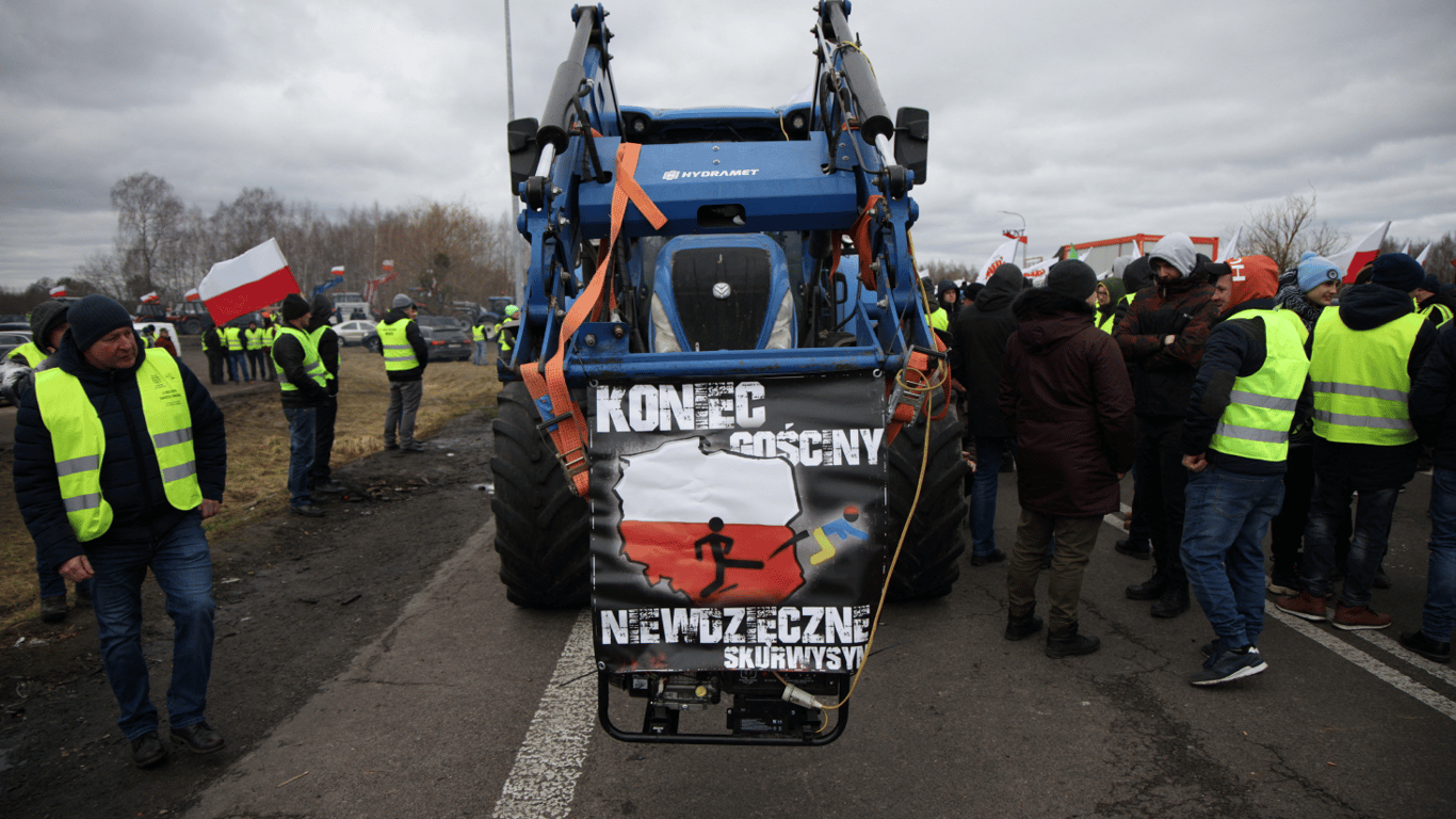 Масштабная блокада границы — МИД Украины отреагировало на действия поляков