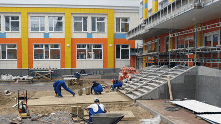 Как столичная власть наживается на ремонтах школ — в коммунпредприятии Кличко снова скандал - 285x160