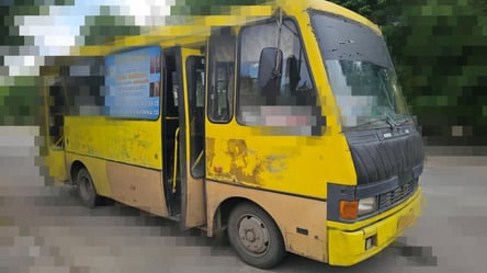 Россияне сбросили взрывчатку на маршрутку в Корабельном районе Херсона - 285x160