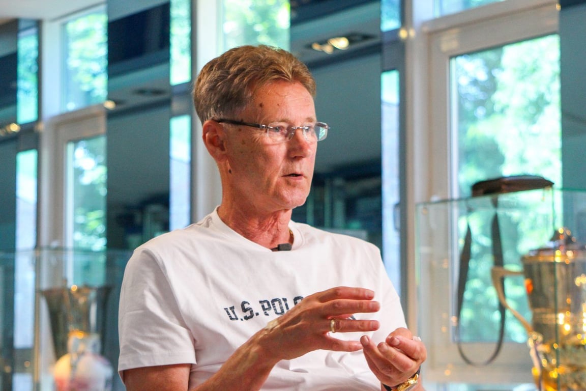 Леонид Буряк