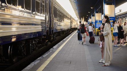 Для пасажирів потяга УЗ Київ — Кишинів діятиме безкоштовний шатл - 285x160