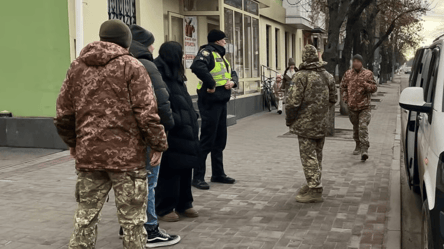 У Одесі чоловік поранив військового ТЦК: сталася стрілянина - 285x160