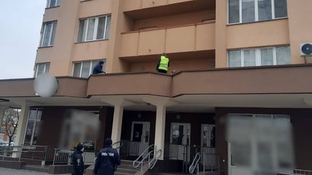 Смертельная трагедия в Броварах: 11-летняя девочка выпала из окна многоэтажки - 285x160