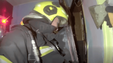 Полиция показала первые минуты после удара по Киеву — видео - 290x166