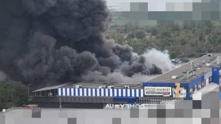 Росія обстріляла ТЦ у Запоріжжі: Федоров повідомив деталі - 304x171