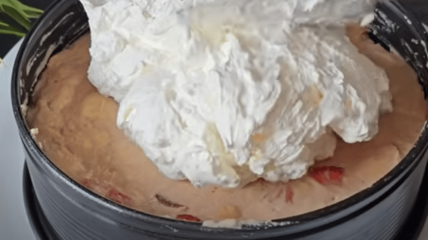 простий рецепт полуничного десерта без випічки