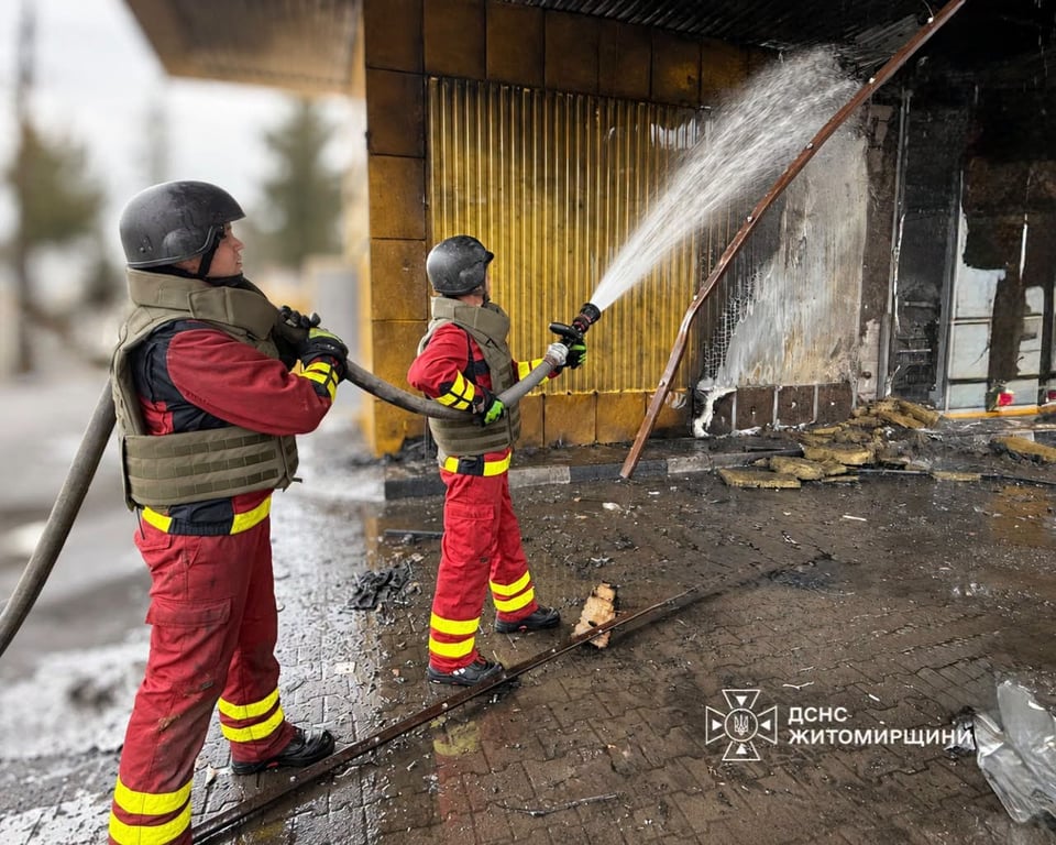 РФ атаковала предприятие, АЗС и магазин в Житомирской области - фото 2