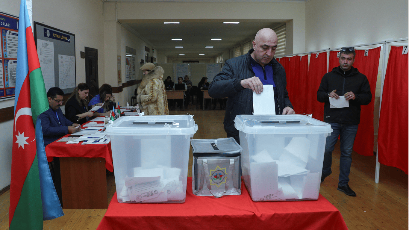 Президентские выборы в Азербайджане — стало известно, кто лидирует