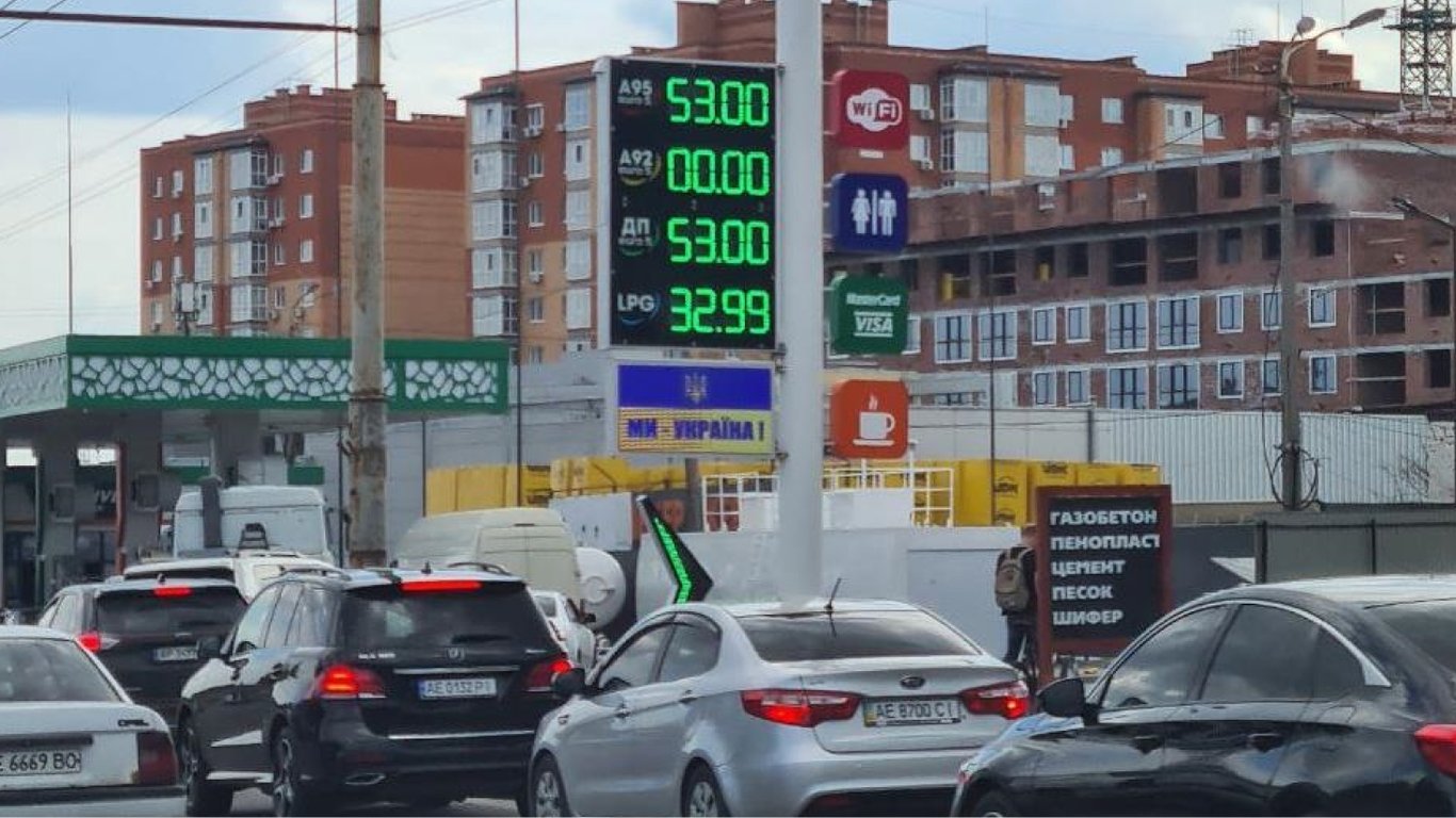Ціни на бензин 21 серпня — на АЗС подорожчало пальне