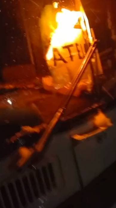 Партизани "АТЕШ" підпалили автобус російських військових у Московській області