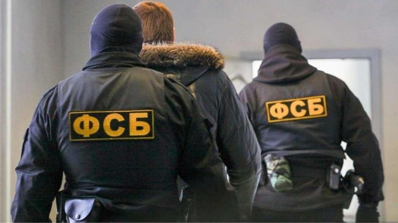 В Донецкой области оккупанты начали обыскивать первоклассников