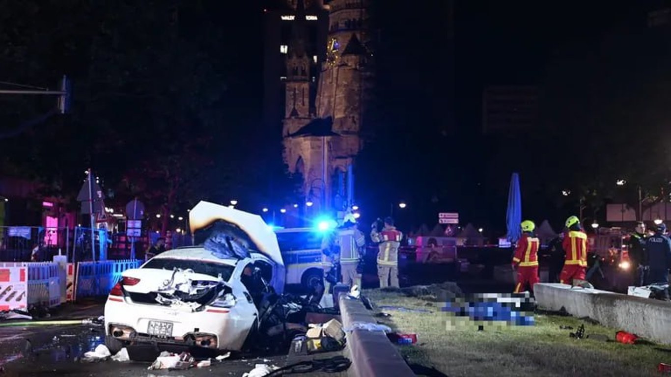 В Німеччині автомобіль на українських номерах потрапив в аварію