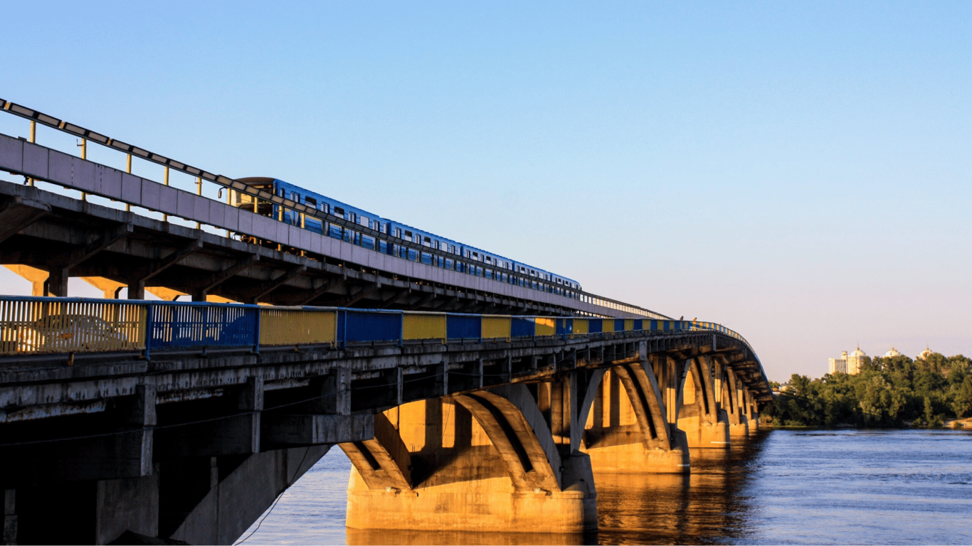 Мост Метро в Киеве — Александр Федоренко рассказал о ремонте объекта