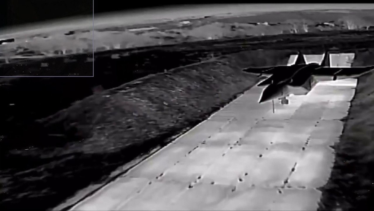 В Криму уражено кораблі та МіГ-31