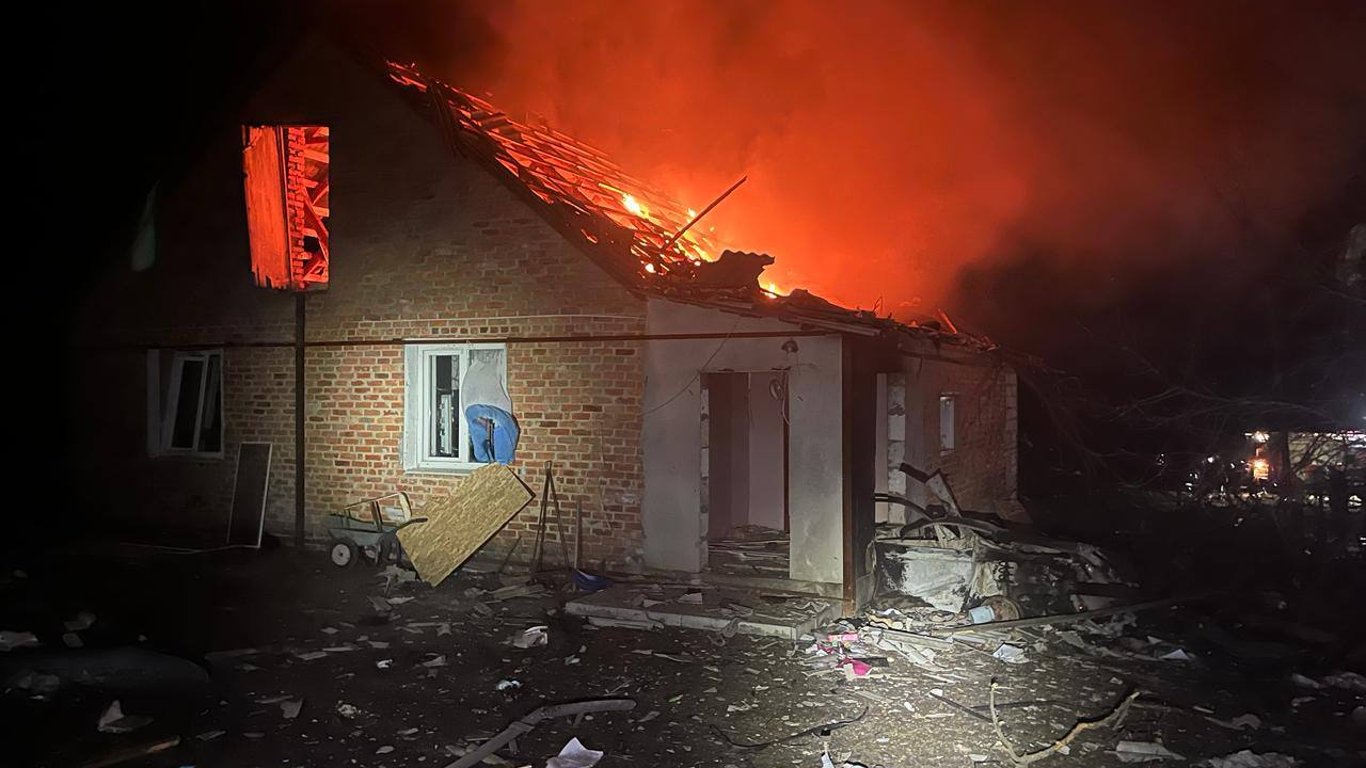 Взрывы на Харьковщине — авиаудар по селу Черное унес жизни трех жителей