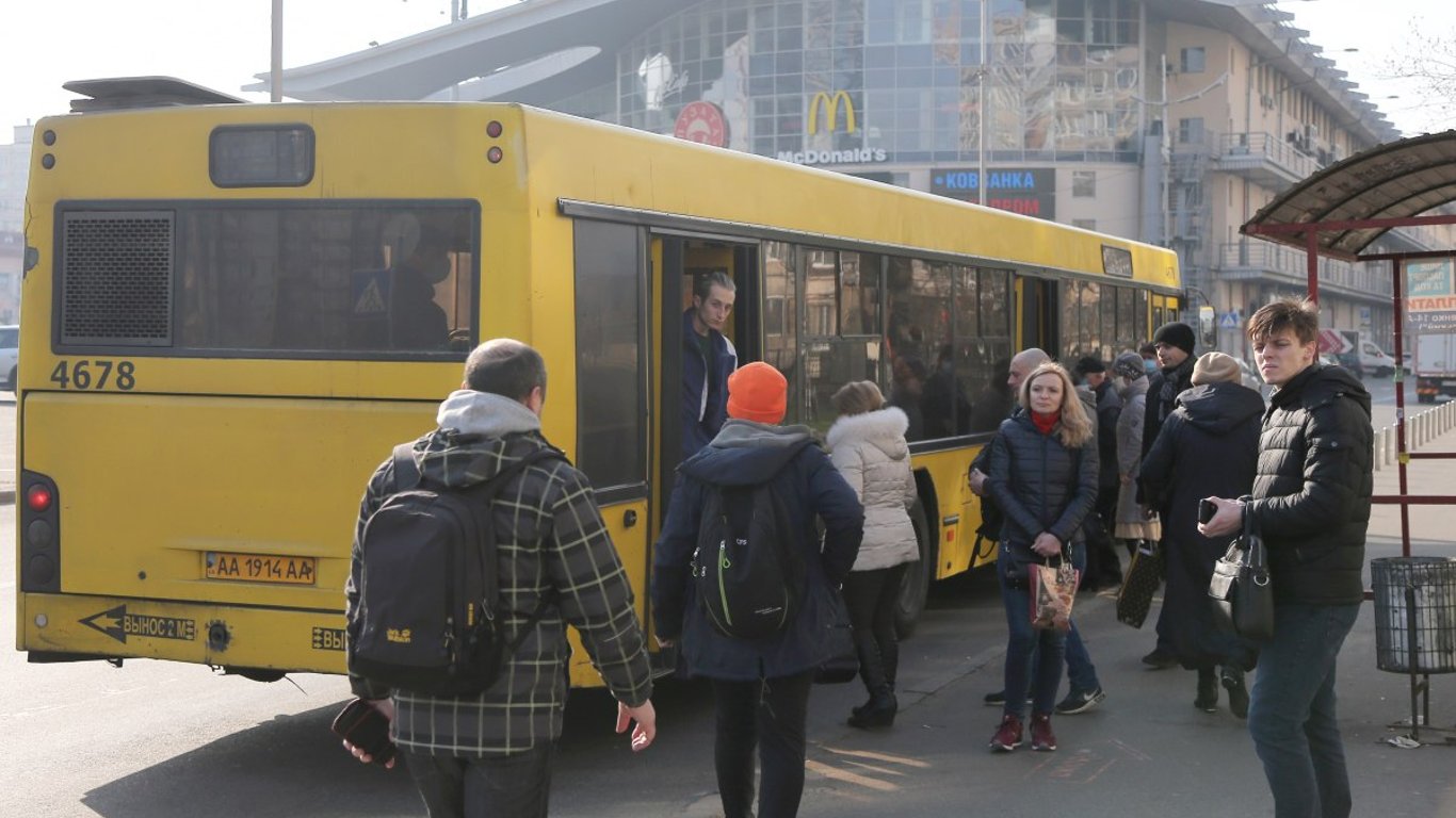 Штраф за безквитковий проїзд у транспорті — скільки заплатять пасажири у 2024 році