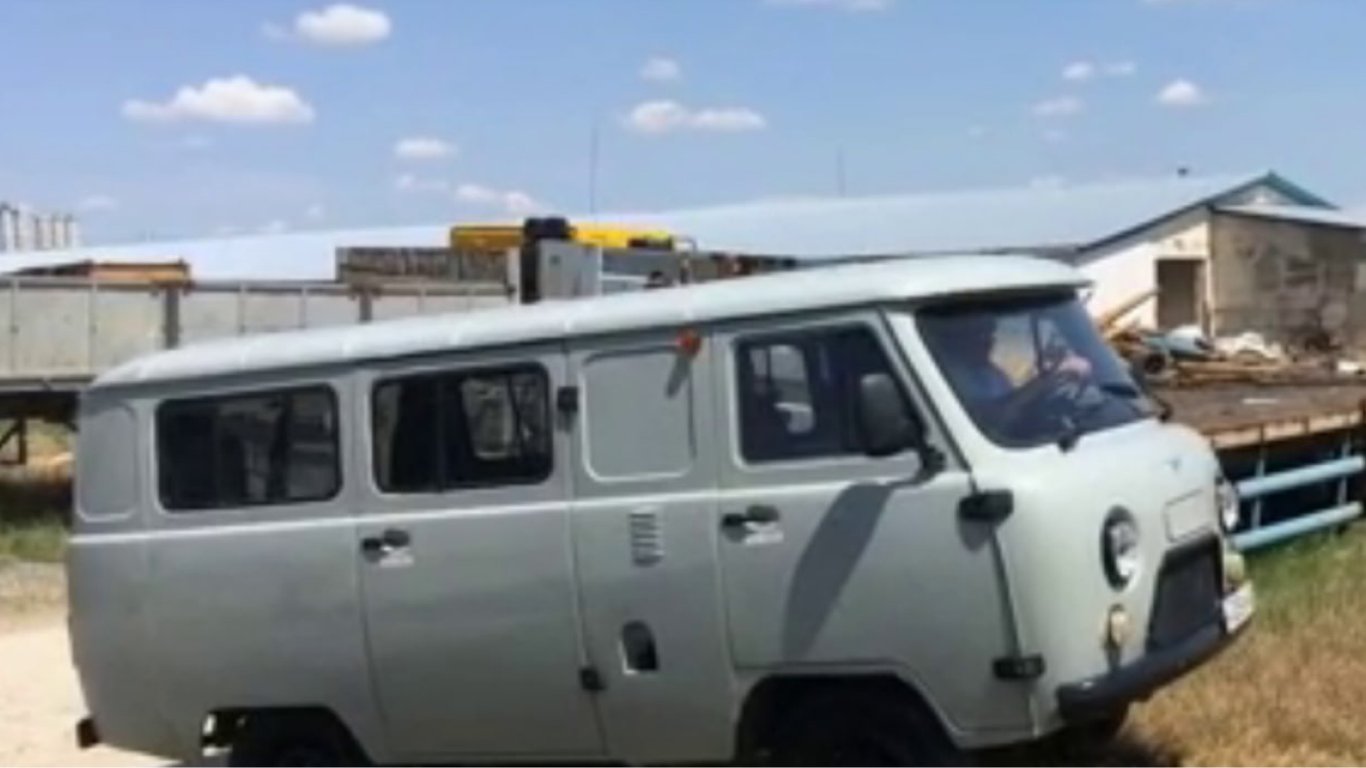 Окупанти у Криму похизувалися "чудо-автомобілем" для армії та спецслужб РФ