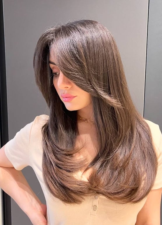 Новая стрижка 2025 — стильная и не требует укладки - фото 3