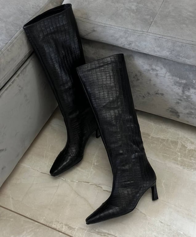 Чоботи, що не бояться дощу і легко очищаються