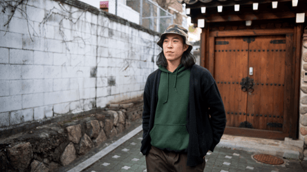 Житель Южной Кореи впервые услышал украинские суеверия — реакция - 285x160