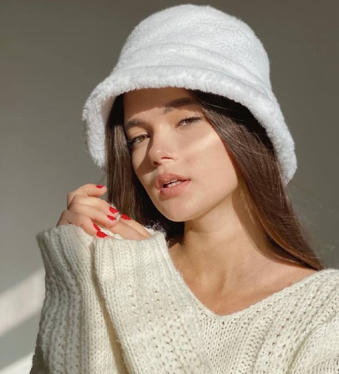 Зимова панама в образах набирає популярності