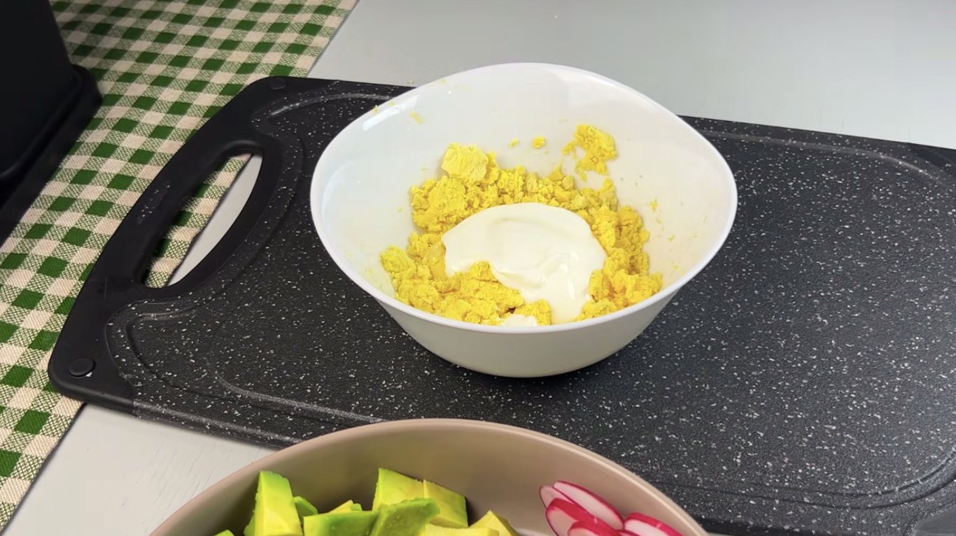 рецепт салату з редискою