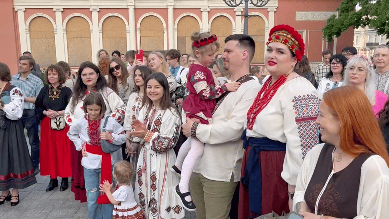 Святкуємо не лише День вишиванки, а саме життя: фоторепортаж з Одеси