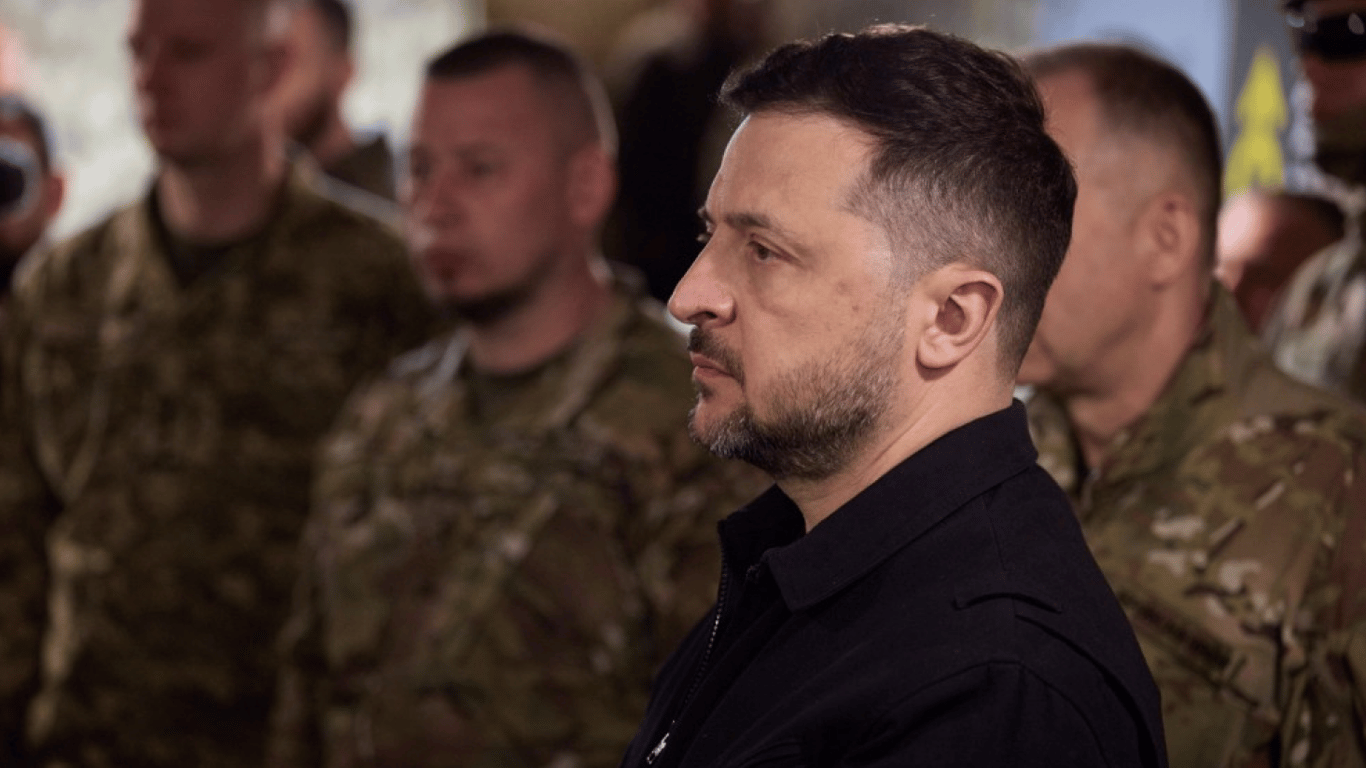 Зеленский обсудил с военными потребности подразделений