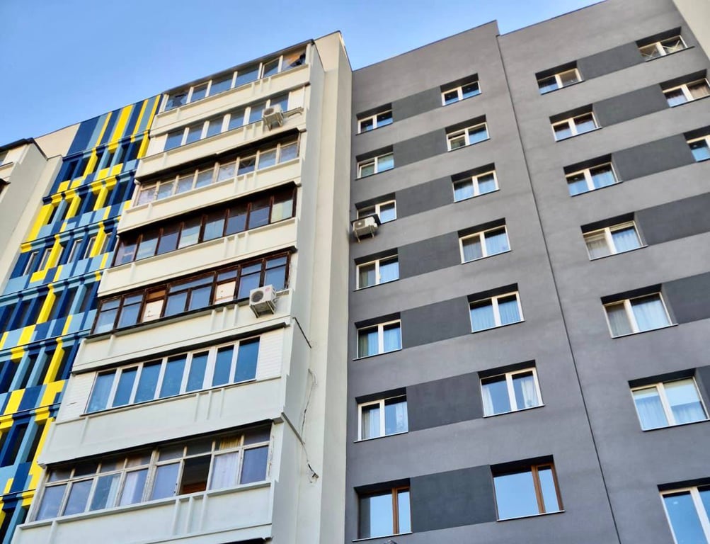 Відновлена багатоповерхівка у Харкові