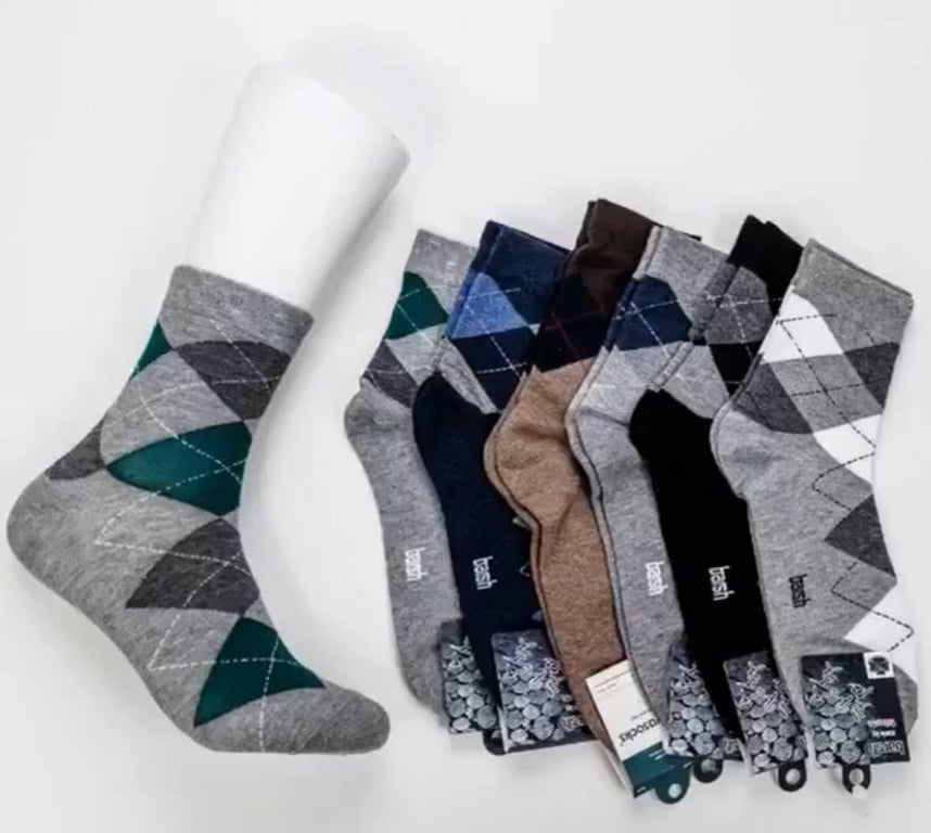 Принтовані носки мають оригінальний вигляд