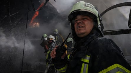 Россияне атаковали дроном АЗС на Сумщине — есть пострадавшая - 290x166