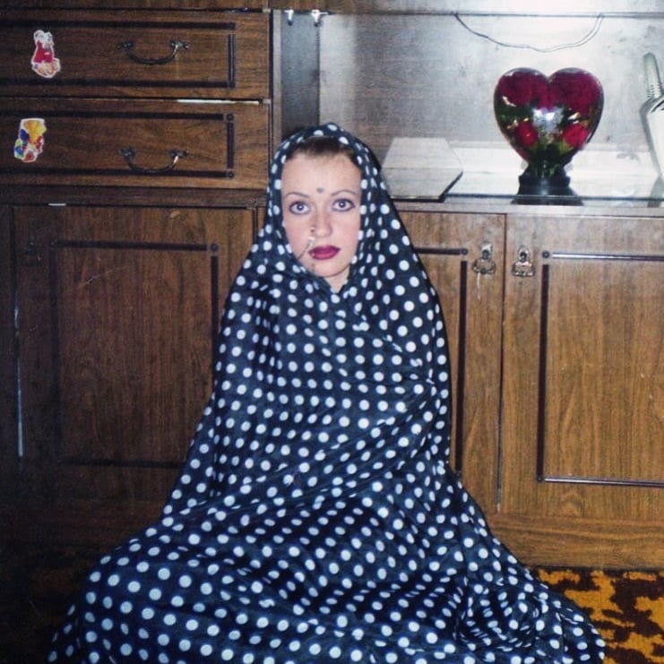 Слава Камінська у дитинстві