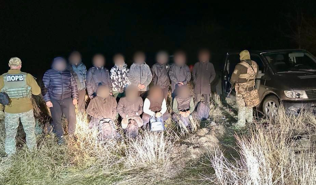 Перевозили ухилянтів закордон — двоє жителів Одещині сидітимуть за ґратами - фото 1