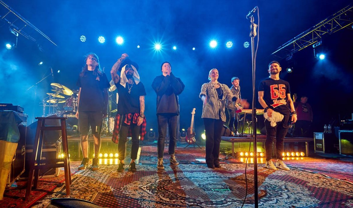 Було відчуття загрози — лідер "Бумбоксу" пригадав виступ у Маріуполі напередодні війни - фото 4