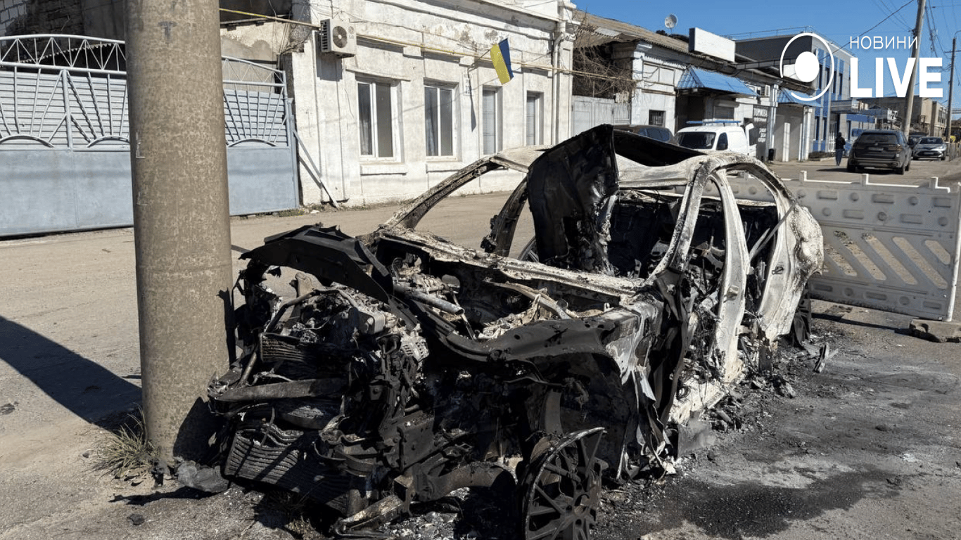 Знищені будинки — з'явилися фото наслідків обстрілу Одеси - фото 4