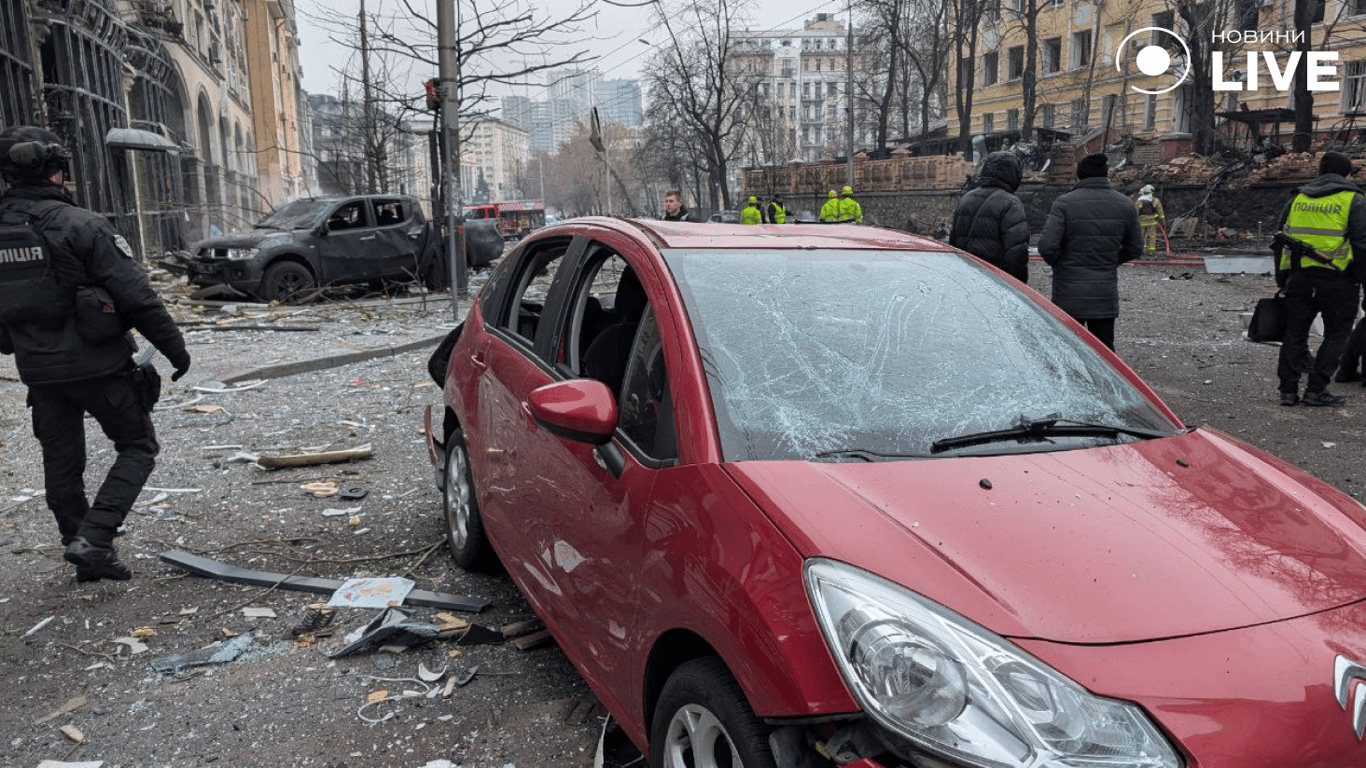 Наслідки атаки балістикою на житлові райони Києва 20 грудня