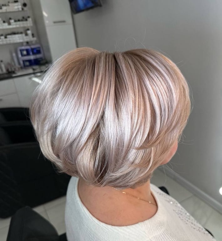 Трендова зачіска наступного 2025 року — що повертається в моду - фото 1