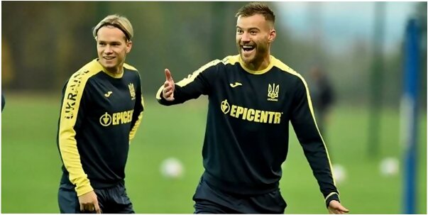 Андрей Ярмоленко и Михаил Мудрик