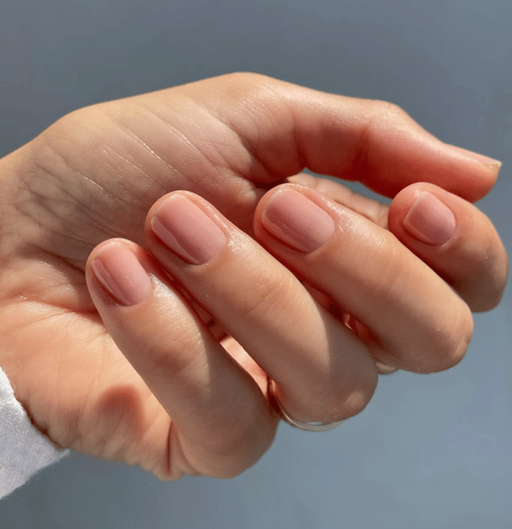 Pastel nail colors are always in fashion