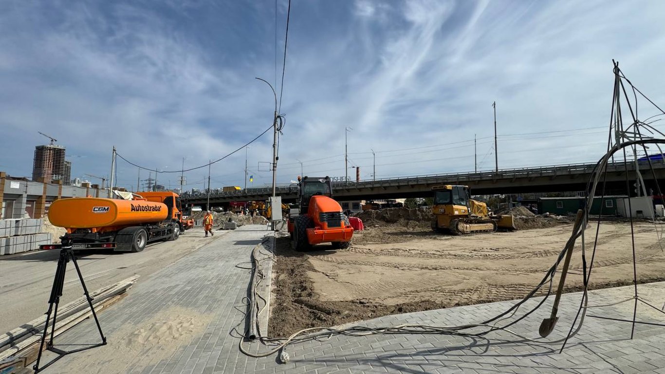 Відкриття синьої гілки метро в Києві - названа остаточна дата