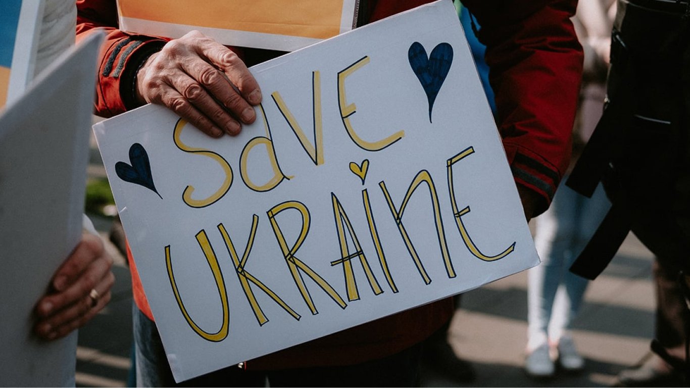 Війна в Україні — різні країни світу надали 113 млрд євро допомоги