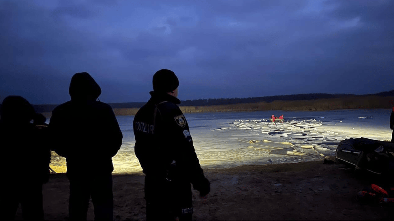 В Киевской области четверо детей провалились под лед