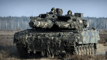Литва отремонтирует поврежденные в Украине в результате боевых действий танки Leopard - 285x160
