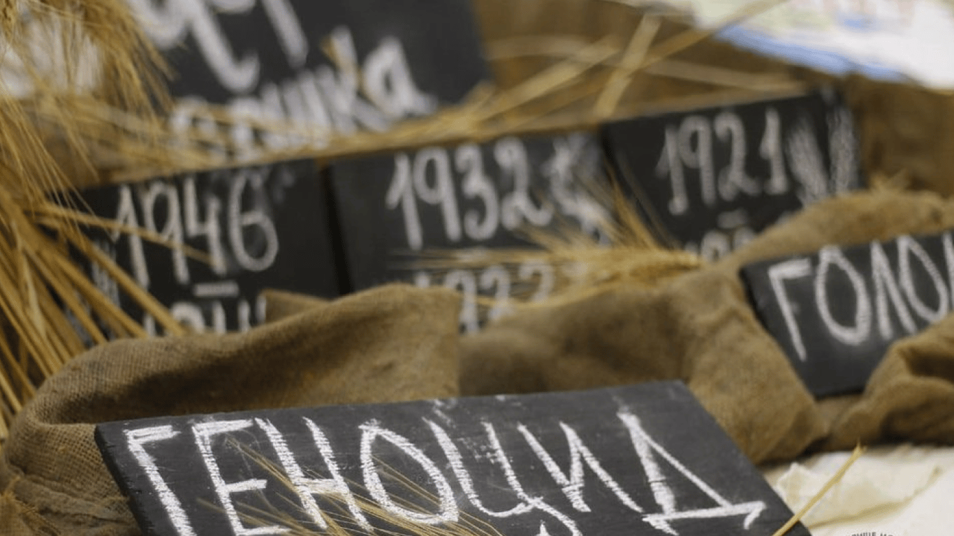 Фотовиставка до 90 річниці Голодомору. Фото: Одеське ВПУ МТС