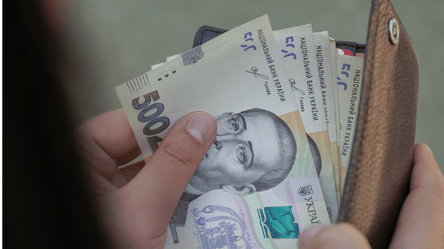 Мінімальна пенсія у 6 тисяч гривень — коли зростуть виплати - 285x160
