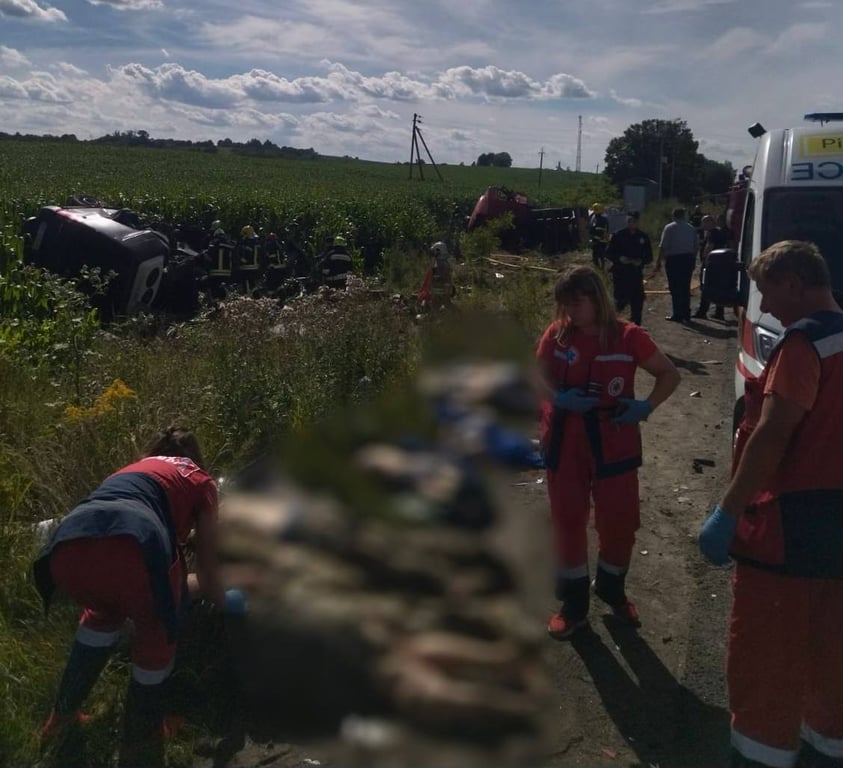 на Рівненщині 6 липня сталася смертельна аварія - загинули 14 людей