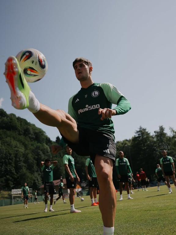 Илья Шкурин